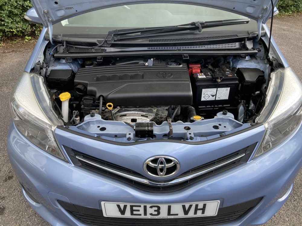 Toyota YARIS TR 1.3 5 DOOR