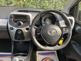 Toyota AYGO X-PLAY 1.0 5 DOOR